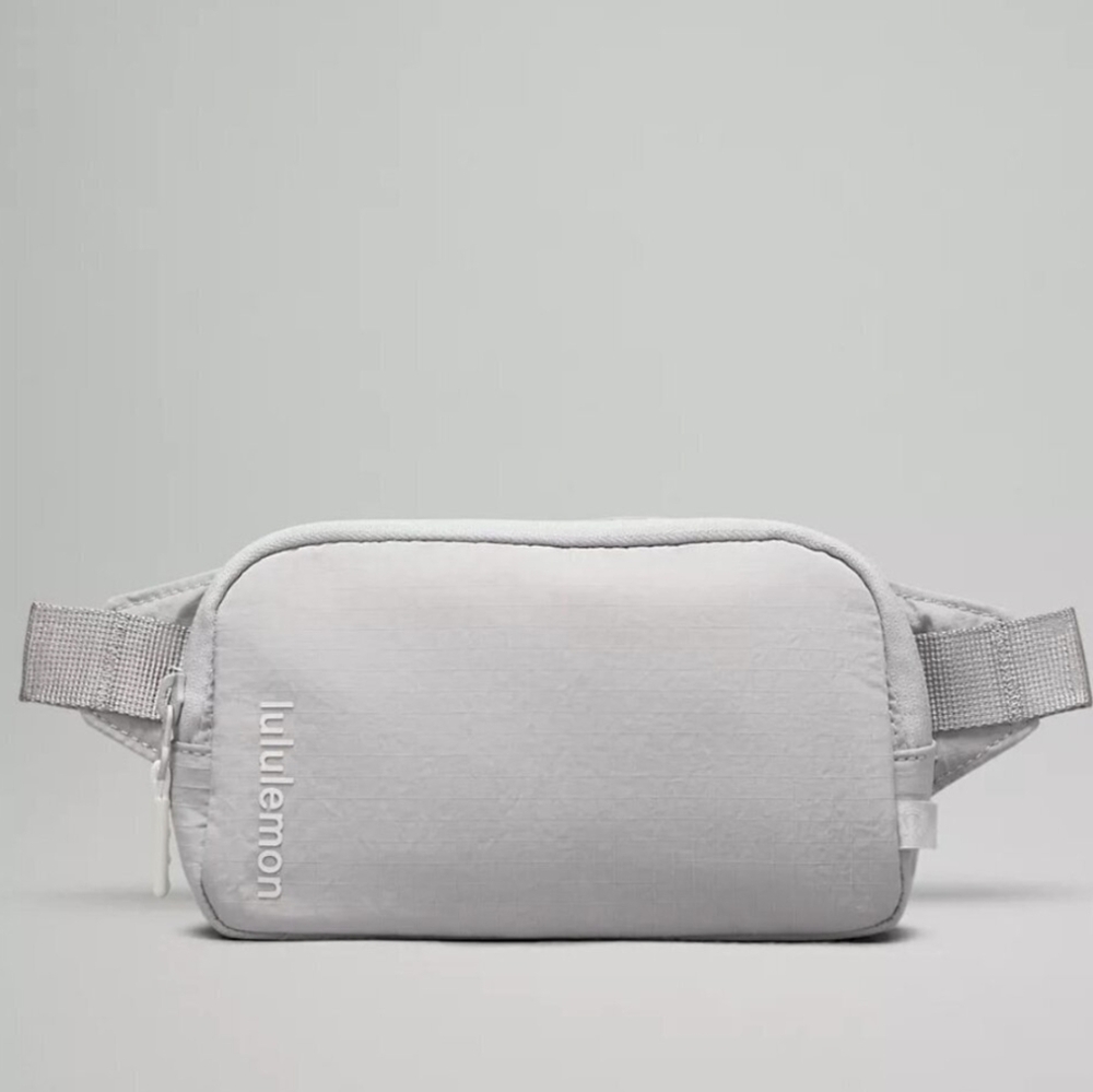 NWT Lululemon belt bag